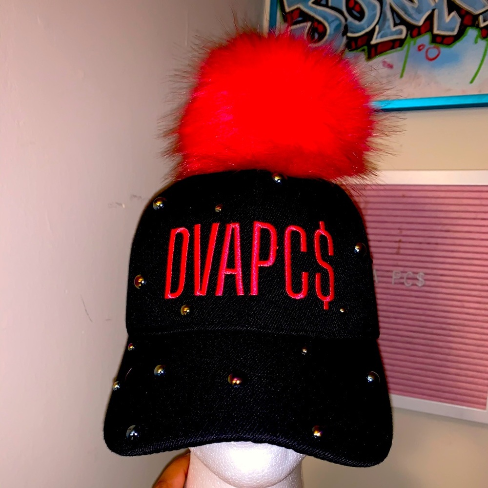 gemmed Dva PCs Hat